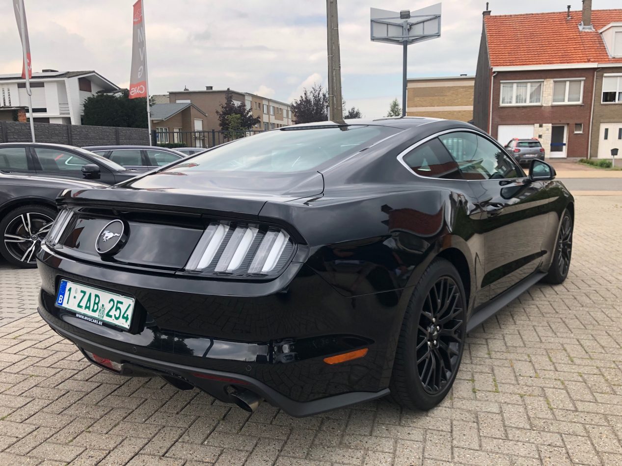 Ford Mustang 2.3 EcoBoost MVG Cars
